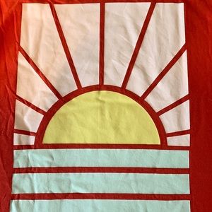 Old navy California t shirt